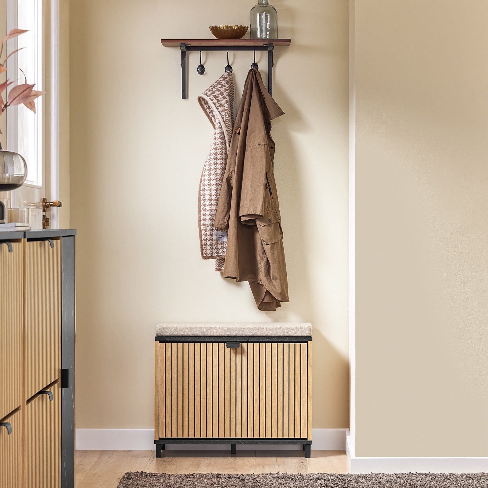 SoBuy | Schuhbank Sitzbank | Schuhregal Schmal | mit Stauraum | Klappfach | Marmor Schwarz | FSR201-N